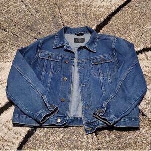 NWOT LEE LARGE BLUE JEAN JACKET 2 UPPER BUTTON POCKETS AND 2 SLANTED POC…